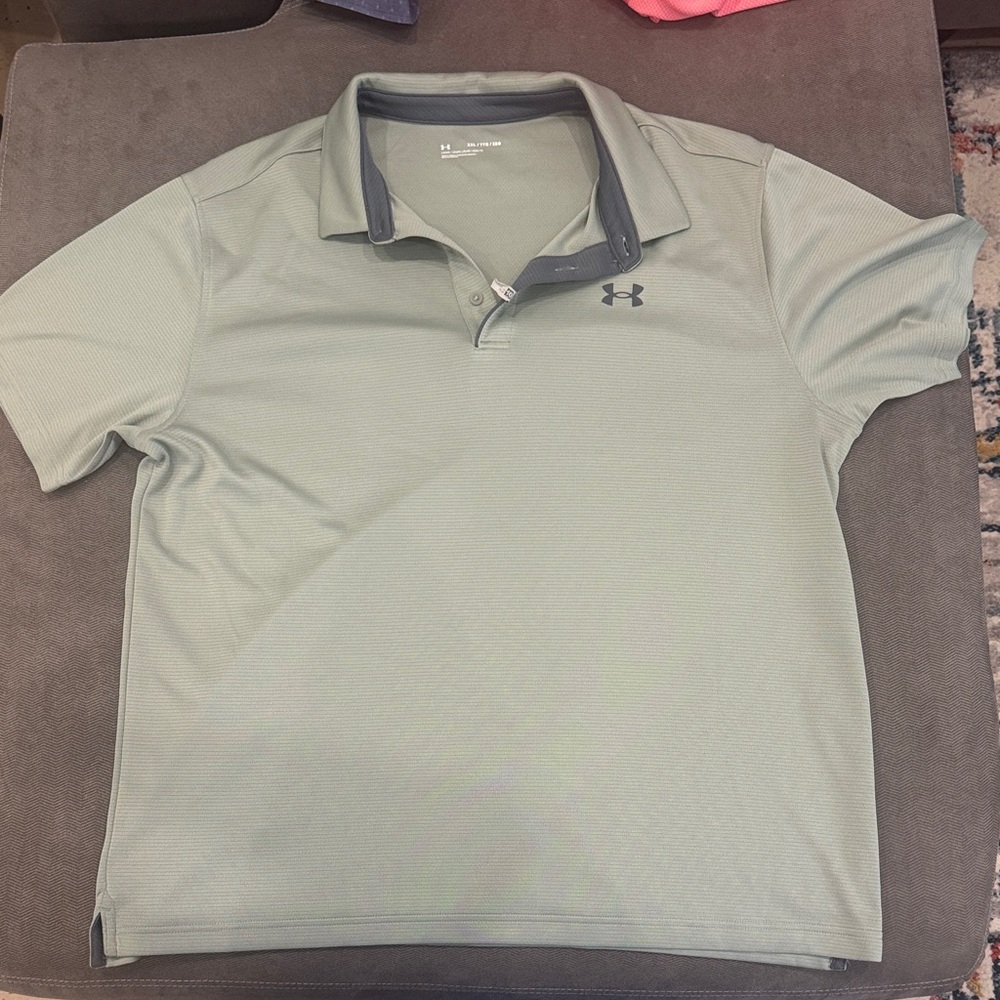 Under Armour Men's Light Gray Polo Shirt